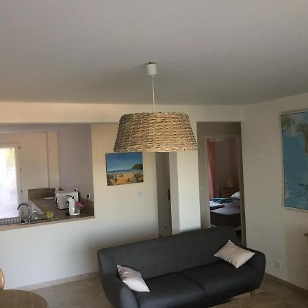 Vacances Ideales Limite Sanary Sur Mer !! Logement Partage Shared Accommodation Ollioules Exterior photo